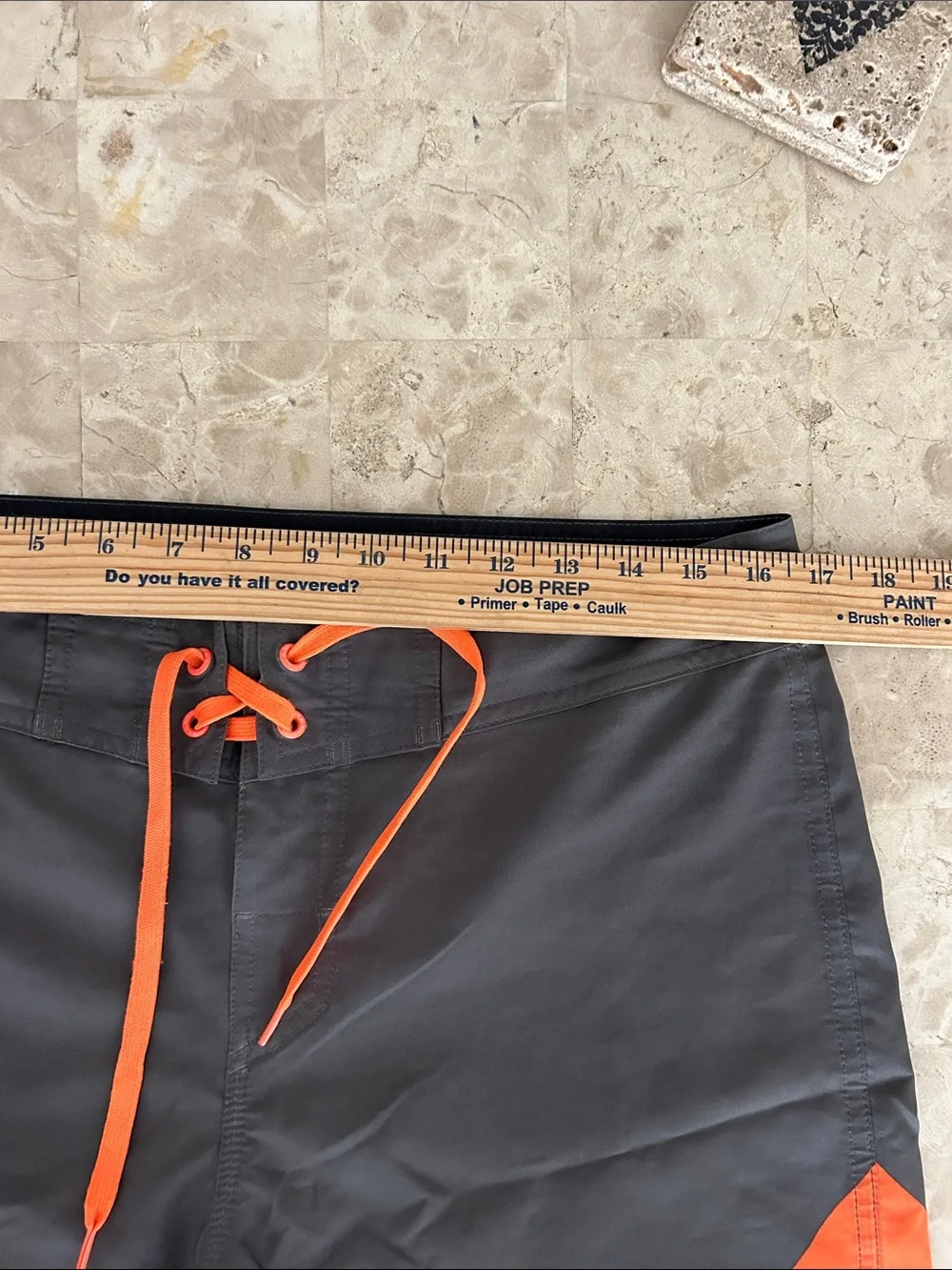 Quiksilver AG47 DryFlight Board Shorts Black Orange Surf Trunks Men’s Size 33